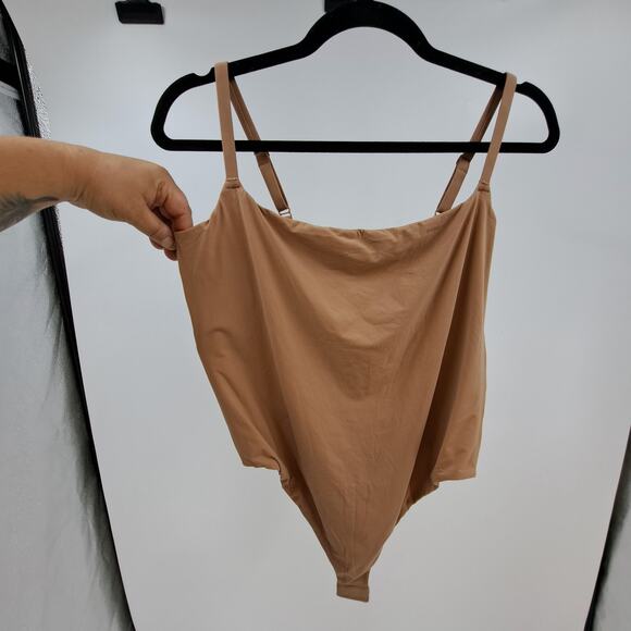 Skims Bodysuit Plus 4X Fits Everybody Adaptive Side Hook Thong Scoop Neck Sienna - Picture 6 of 12
